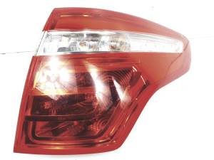 PILOTO TRASERO DERECHO 9653547480 CITROEN C4 PICASSO Autodesguaces Alicante