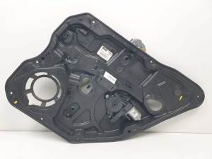 ELEVALUNAS TRASERO DERECHO 30784313 VOLVO V60 KOMBI Autodesguaces Alicante