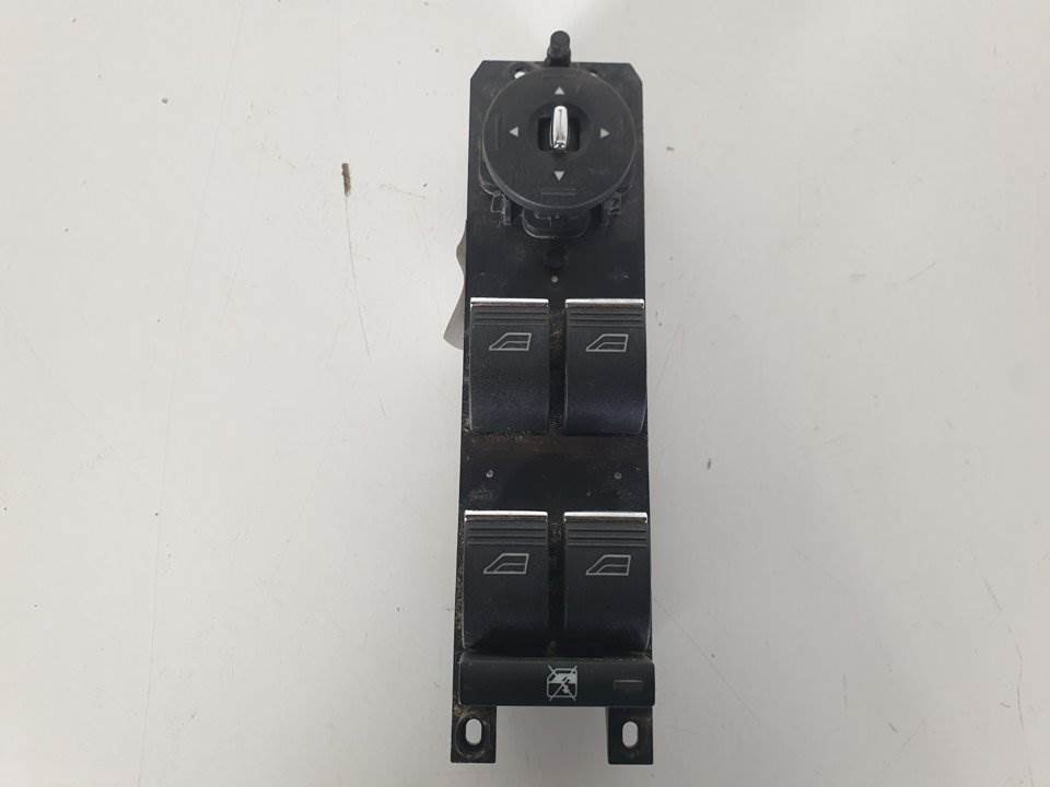 MANDO ELEVALUNAS DELANTERO IZQUIERDO - AM5T14A132CA - FORD - FOCUS LIM. (CB8)