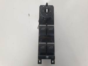 MANDO ELEVALUNAS DELANTERO IZQUIERDO AM5T14A132CA FORD FOCUS LIM. (CB8) Autodesguaces Alicante