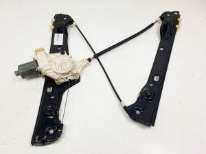 ELEVALUNAS DELANTERO DERECHO 7060266S BMW SERIE 3 BERLINA (E90) Autodesguaces Alicante