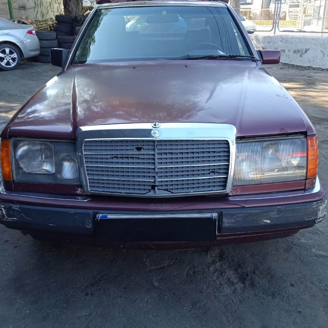 MERCEDES 300 D (W124) BERLINA (1984 - 1993)