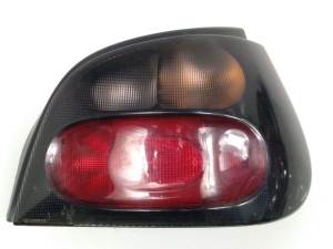 PILOTO TRASERO DERECHO RENAULT MEGANE I BERLINA HATCHBACK (BA0) Autodesguaces Alicante