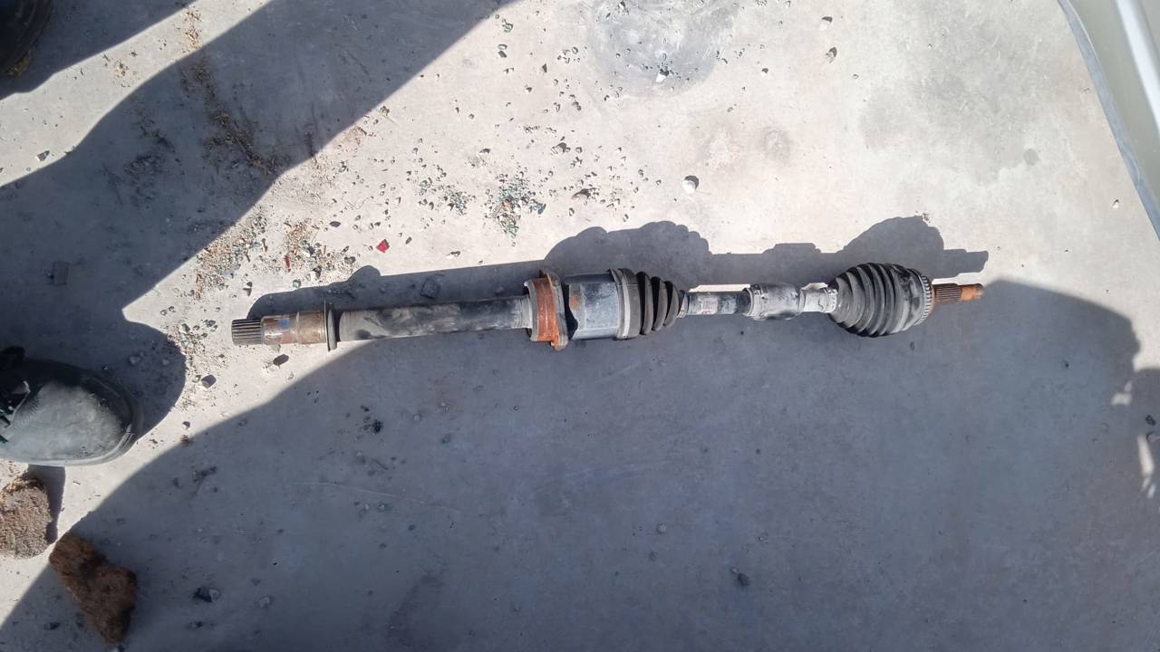 TRANSMISION DELANTERA DERECHA