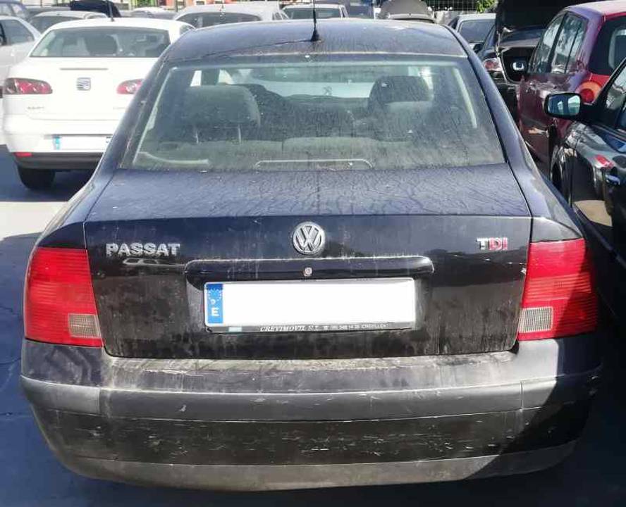 Imagen del vehículo VOLKSWAGEN PASSAT BERLINA (3B2)
