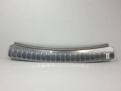 MOLDURAS TRASERAS 7L5807787 PORSCHE CAYENNE (TYP 9PA) Autodesguaces Alicante