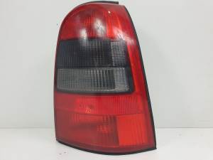 PILOTO TRASERO DERECHO 09153155 OPEL VECTRA B CARAVAN Autodesguaces Alicante