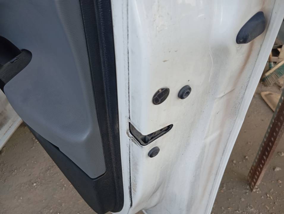 CERRADURA PUERTA DELANTERA DERECHA
