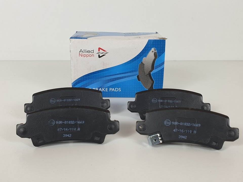 PASTILLAS DE FRENO - ADB3942 - TOYOTA - COROLLA (E12)