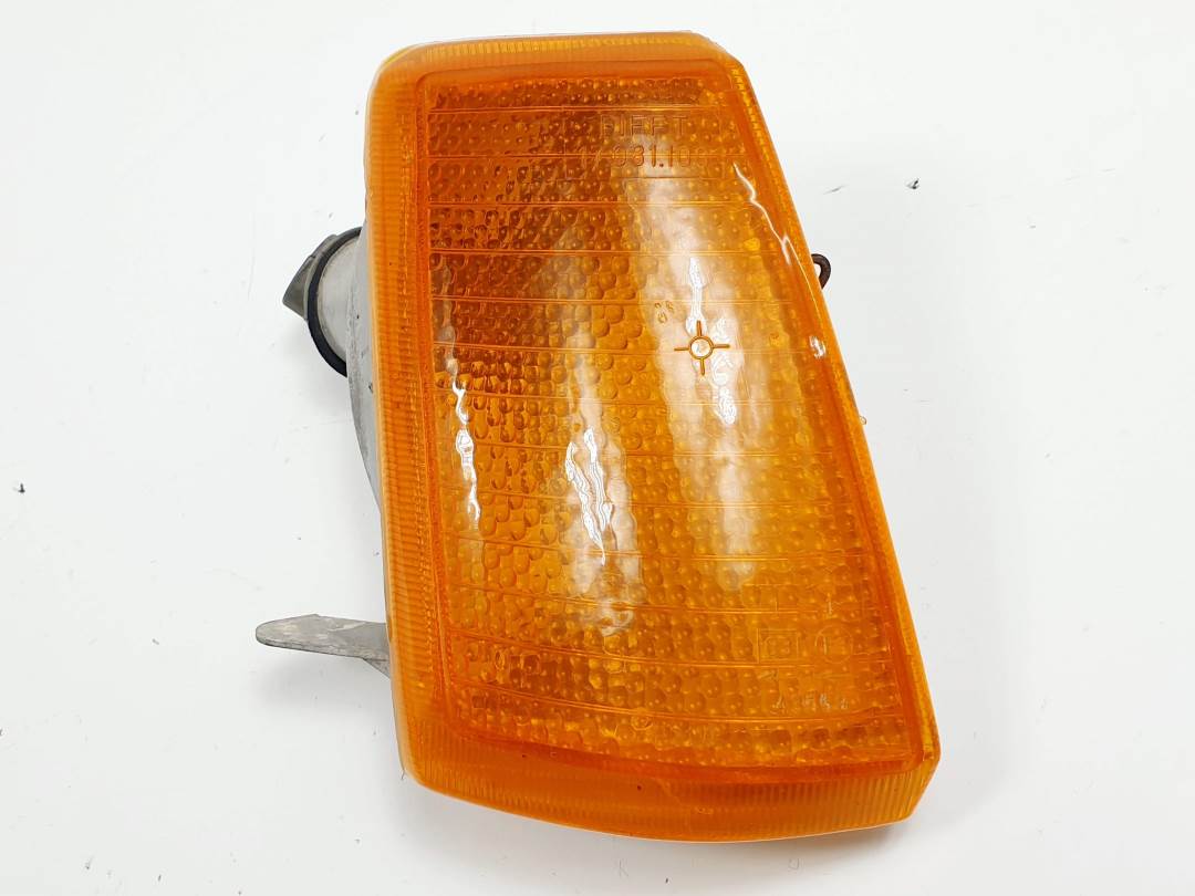 PILOTO DELANTERO DERECHO - PEUGEOT - 205 BERLINA