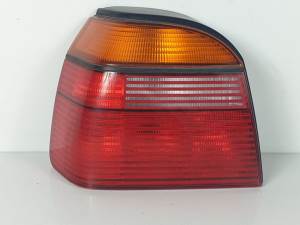 PILOTO TRASERO IZQUIERDO 1H69945257 VOLKSWAGEN GOLF III BERLINA (1H1) Autodesguaces Alicante