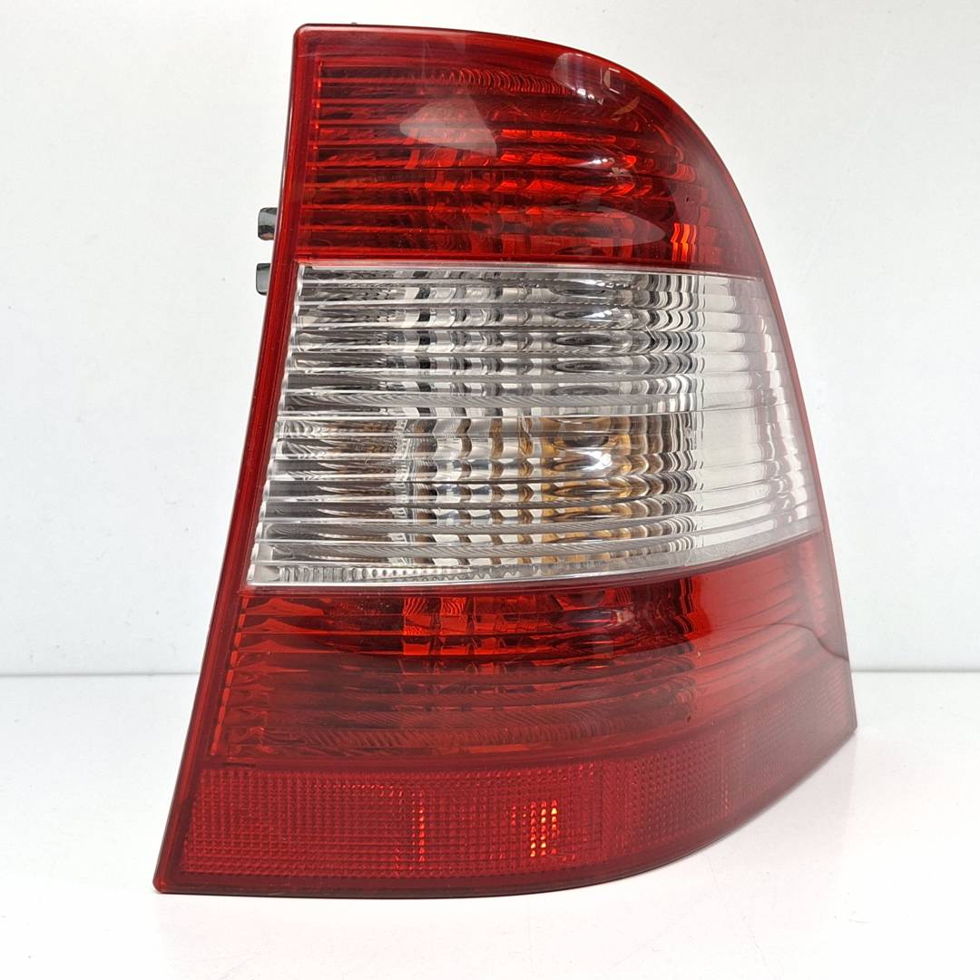 Rear right tail light - A1638200264 - MERCEDES - CLASE M (W163)