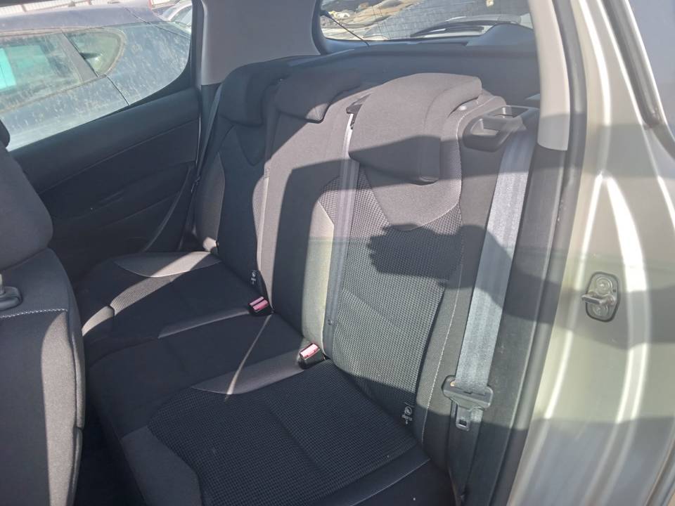 CINTURON SEGURIDAD TRASERO DERECHO
