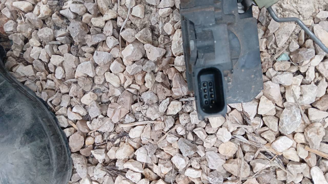 CERRADURA PUERTA TRASERA DERECHA