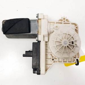 MOTOR ELEVALUNAS DELANTERO DERECHO 36137604 CITROEN C2 Autodesguaces Alicante