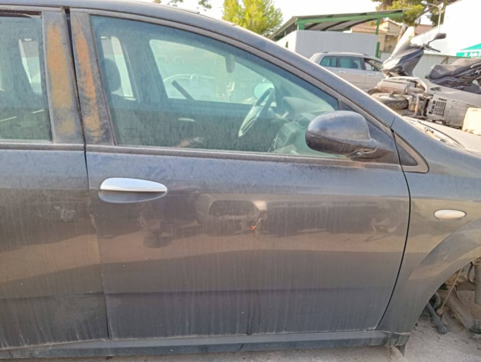 CERRADURA PUERTA DELANTERA DERECHA