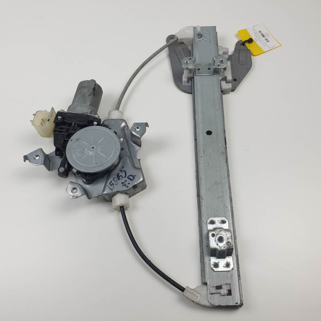 ELEVALUNAS TRASERO DERECHO - 82730JG00A - NISSAN - X-TRAIL (T31)