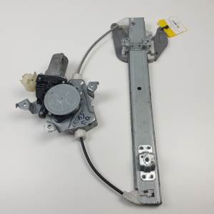 ELEVALUNAS TRASERO DERECHO 82730JG00A NISSAN X-TRAIL (T31) Autodesguaces Alicante