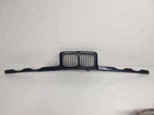 REJILLA DELANTERA BMW SERIE 5 TOURING (E34) Autodesguaces Alicante