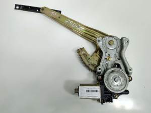ELEVALUNAS TRASERO IZQUIERDO NISSAN ALMERA (N16/E) Autodesguaces Alicante