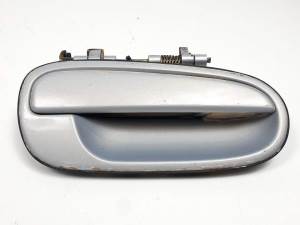 MANETA EXTERIOR TRASERA DERECHA 8366017000 HYUNDAI MATRIX (FC) Autodesguaces Alicante
