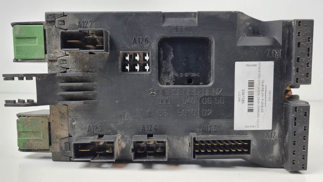CAJA RELES / FUSIBLES - 0005400650 - MERCEDES - VITO (W638) CAJA CERRADA