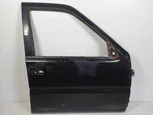 PUERTA DELANTERA DERECHA FORD MAVERICK (NL) Autodesguaces Alicante