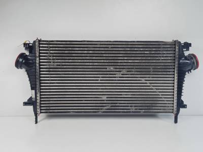INTERCOOLER 13241751 OPEL INSIGNIA SPORTS TOURER Autodesguaces Alicante