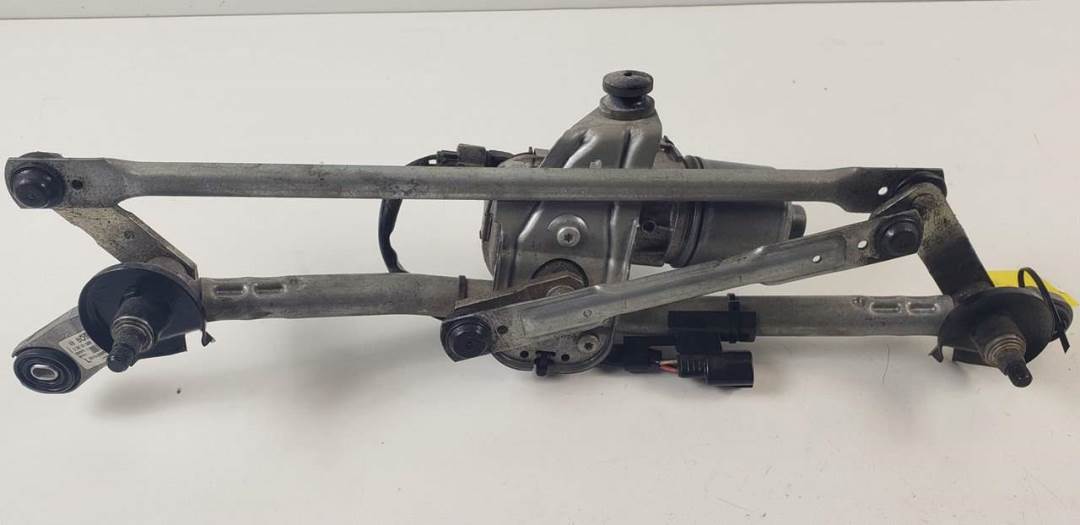 MOTOR LIMPIA DELANTERO - 8511005070B - TOYOTA - AVENSIS