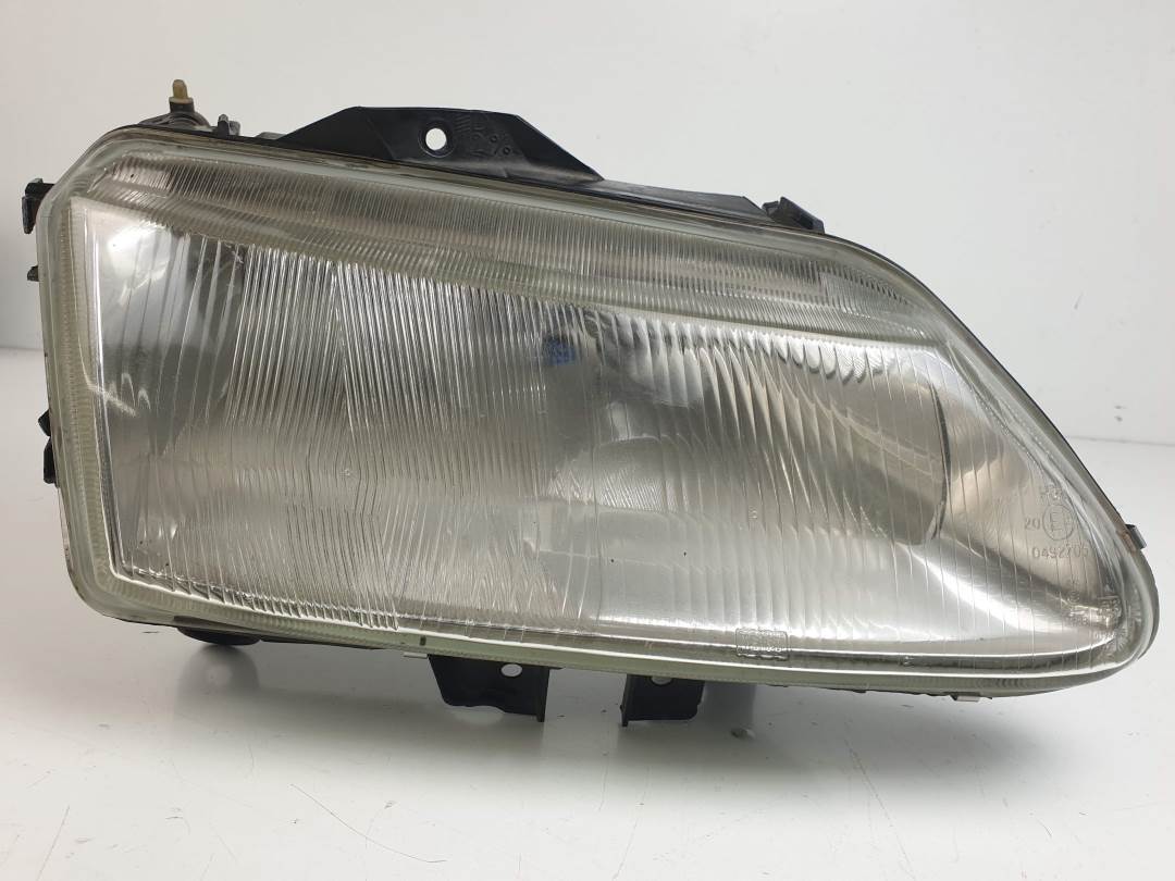 FARO DERECHO - 7700820119 - RENAULT - LAGUNA (B56)