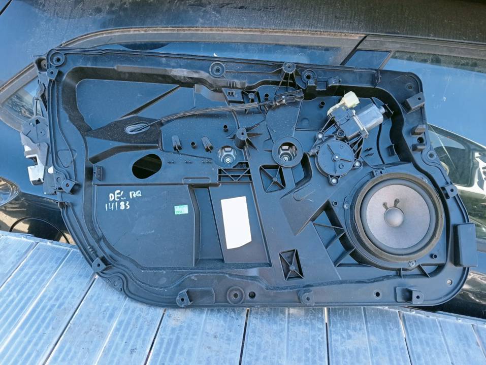 MOTOR ELEVALUNAS DELANTERO IZQUIERDO