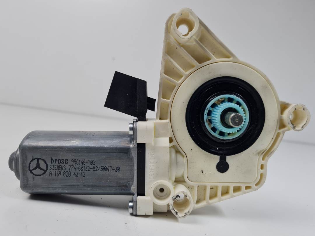 MOTOR ELEVALUNAS DELANTERO IZQUIERDO - A1698204342 - MERCEDES - CLASE B (W245)
