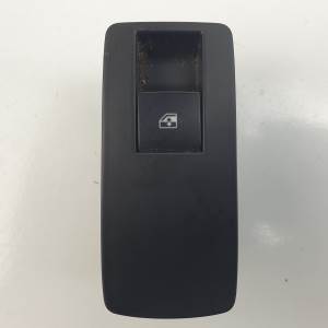 MANDO ELEVALUNAS TRASERO DERECHO 22915110 OPEL INSIGNIA BERLINA Autodesguaces Alicante