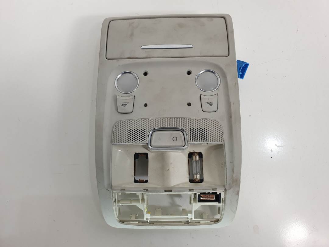 LUZ INTERIOR - 8T0947135B - AUDI - A4 BER. (B8)