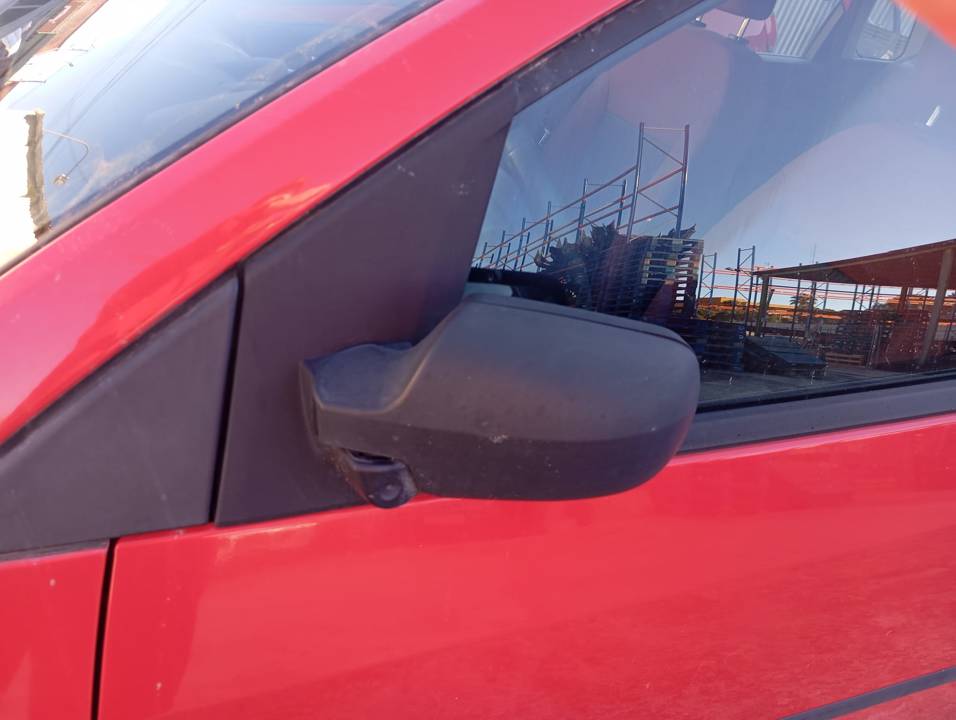 RETROVISOR IZQUIERDO
