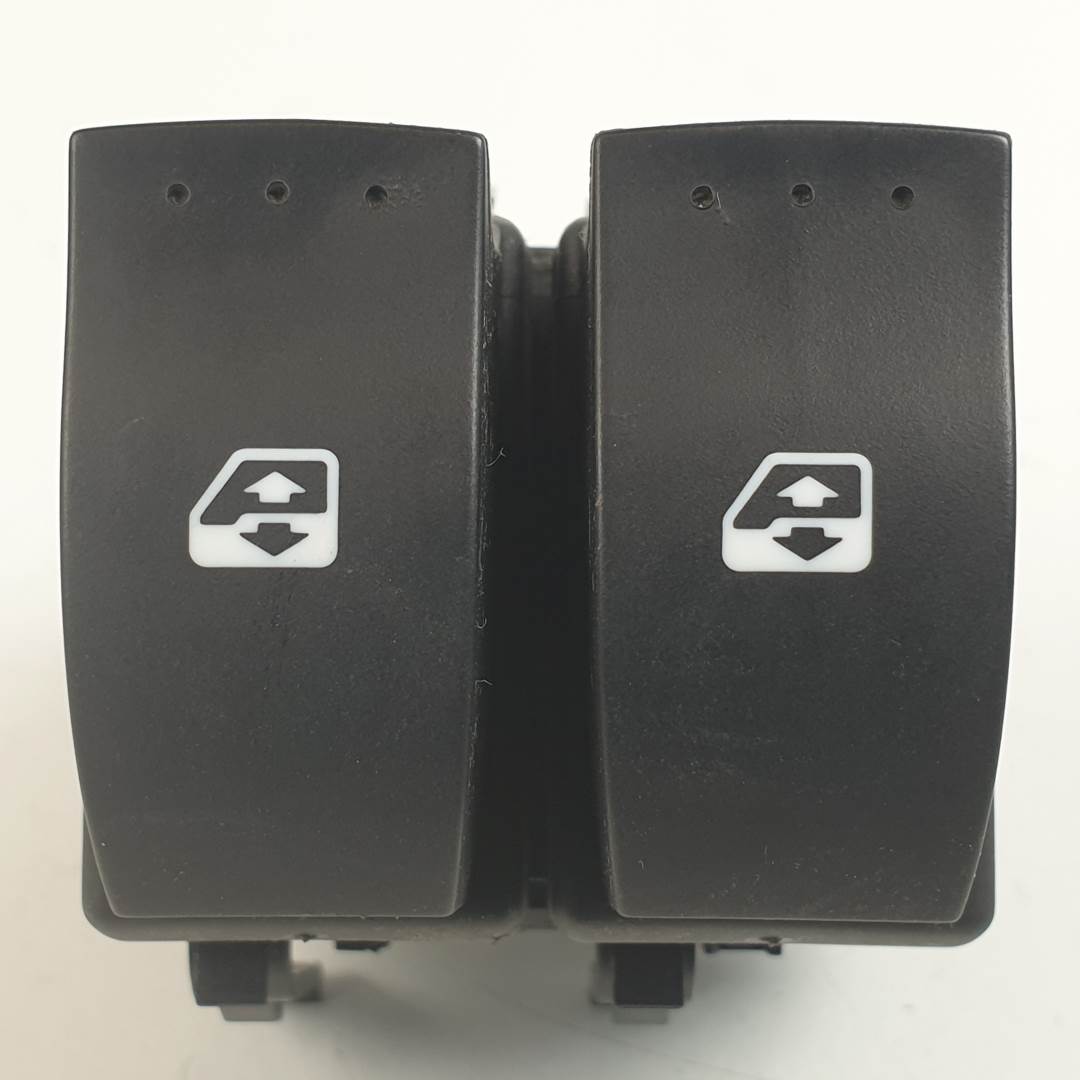 MANDO ELEVALUNAS DELANTERO IZQUIERDO - 015088D - RENAULT - MEGANE II BERLINA 5P