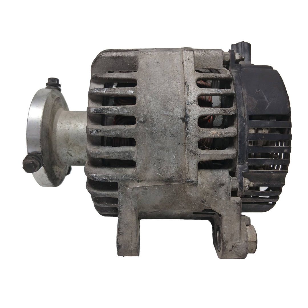 Foto 4 de Alternador Ford Focus Berlina (cap) (2004–2007)