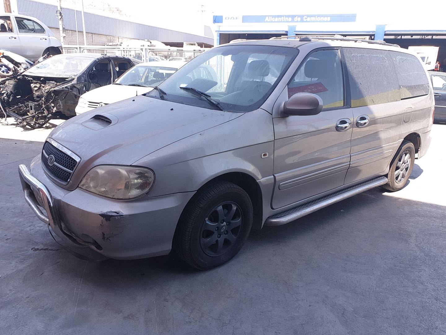 KIA CARNIVAL II (2001 - 2006)