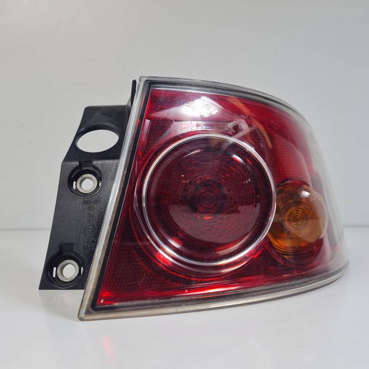 PILOTO TRASERO DERECHO 6L6945096A SEAT IBIZA (6L1) Autodesguaces Alicante