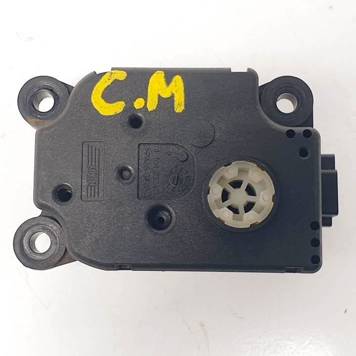 MOTOR APERTURA TRAMPILLAS CLIMATIZADOR - MF1139301370 - LAND ROVER - RANGE ROVER VELAR