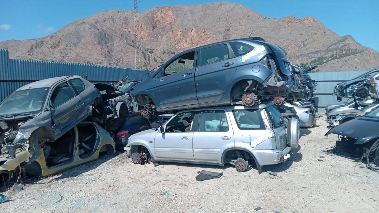 Imagen del vehículo HONDA FR-V (BE)