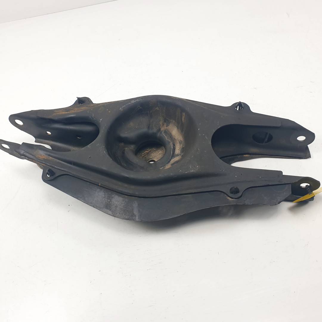 BRAZO SUSPENSION INFERIOR TRASERO DERECHO - A2043521688 - MERCEDES - CLASE C (W204) BERLINA