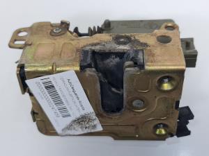CERRADURA PUERTA DELANTERA IZQUIERDA RENAULT RAPID/EXPRESS (F40) Autodesguaces Alicante