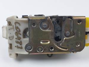 CERRADURA PUERTA TRASERA DERECHA FORD MONDEO BERLINA (GE) Autodesguaces Alicante