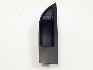 MANDO ELEVALUNAS TRASERO DERECHO 13301888 OPEL ASTRA J SPORTS TOURER Autodesguaces Alicante