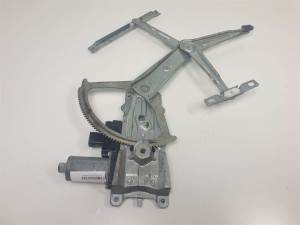 ELEVALUNAS DELANTERO DERECHO 994887101 OPEL ZAFIRA B Autodesguaces Alicante