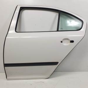 PUERTA TRASERA IZQUIERDA SKODA OCTAVIA BERLINA (1U2) Autodesguaces Alicante