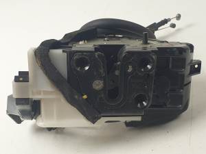 CERRADURA PUERTA TRASERA IZQUIERDA 814102B000 HYUNDAI SANTA FE (BM) Autodesguaces Alicante