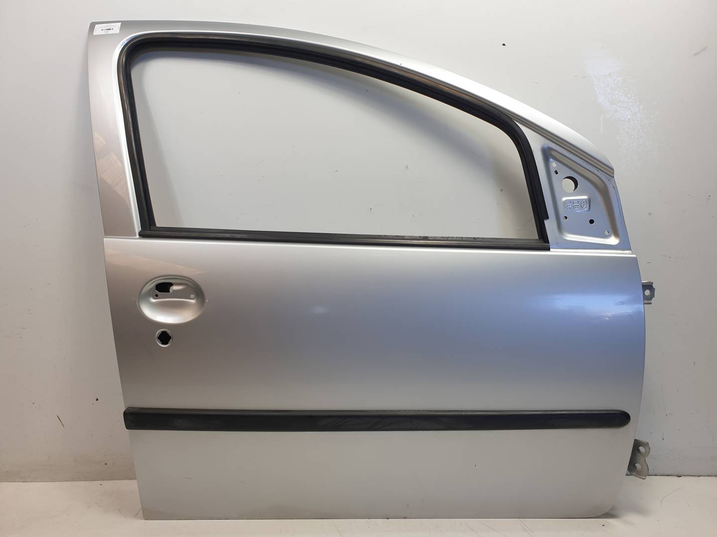 PUERTA DELANTERA DERECHA - PEUGEOT - 107