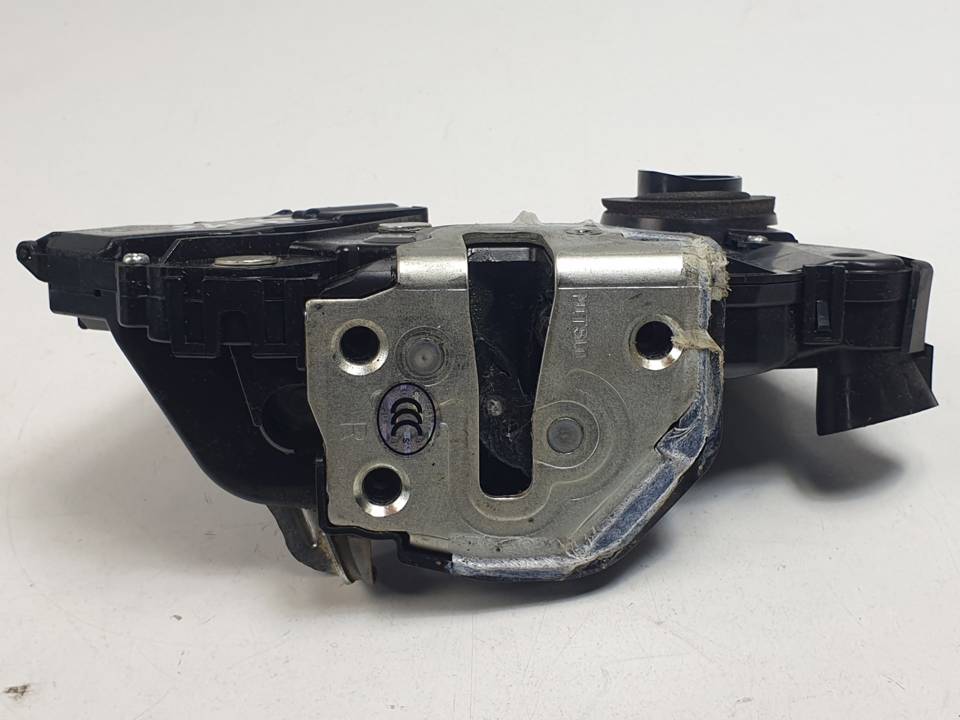 CERRADURA PUERTA DELANTERA DERECHA TOYOTA PRIUS (NHW20) Autodesguaces Alicante